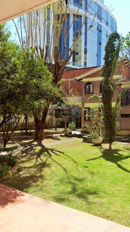 El Jardin Suites And Guest House Cochabamba Esterno foto